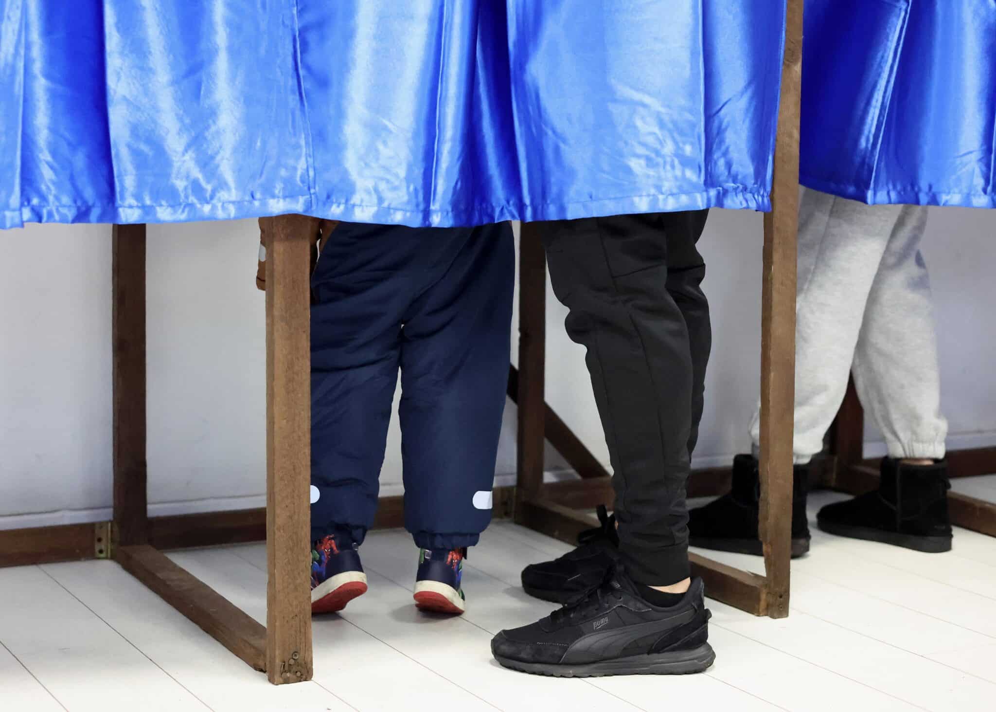 В Букурещ се проведоха частични местни избори след като досегашният