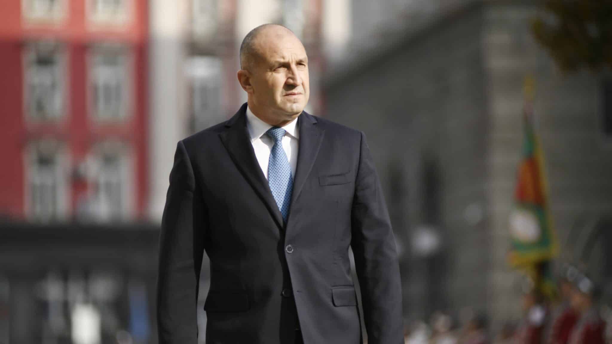 Точно в 10 00 ч тази сутрин при президента започват