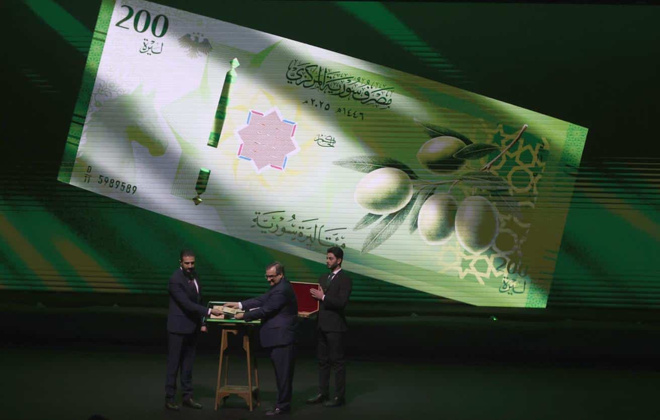 Сирийският президент Ахмед Шараа представи дизайн за нови банкноти на