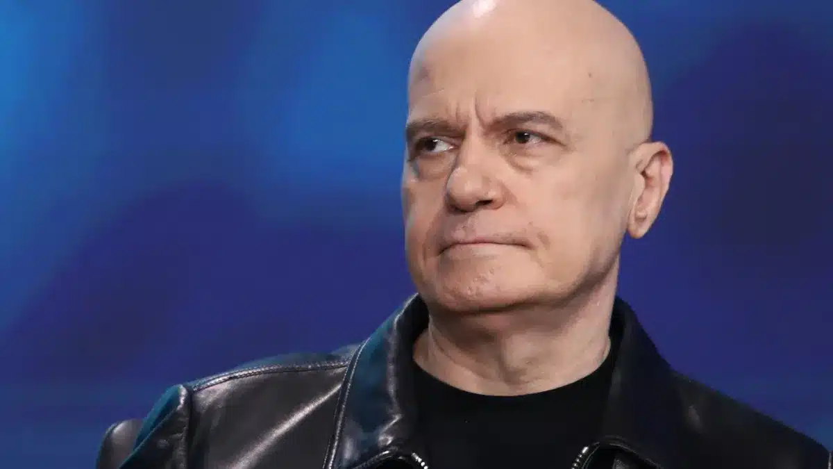 Лидерът на Има такъв народ Слави коментира в своя фейсбук