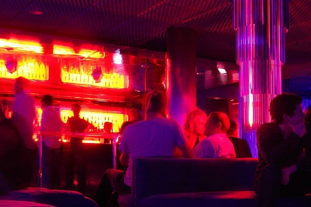 Часове преди официалното въвеждане на еврото у нас ресторантите в