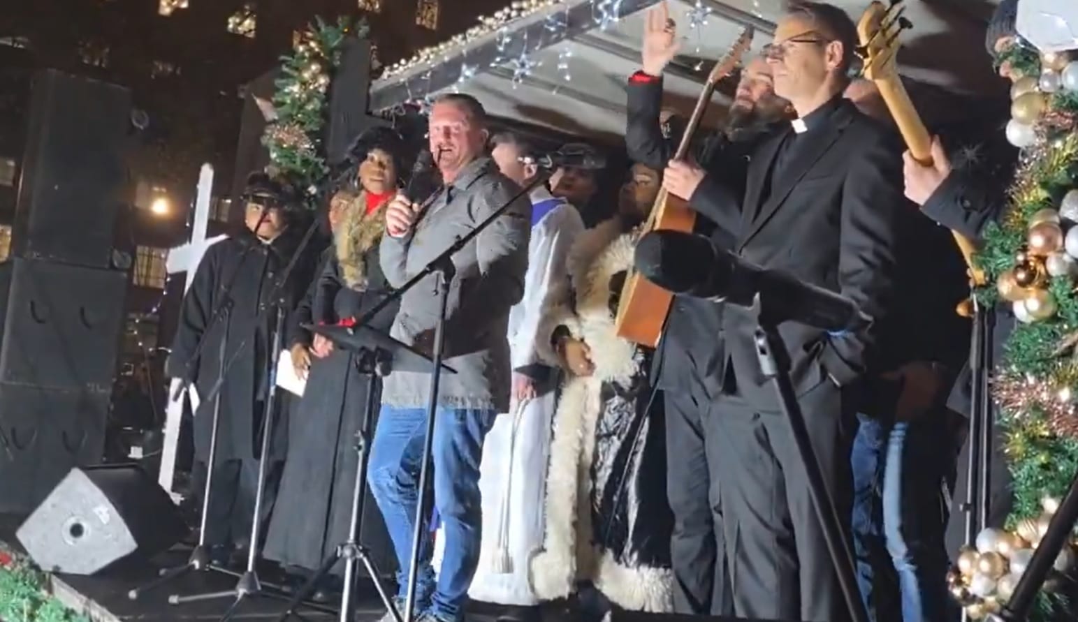 Около 1000 души се събраха в централната част на Лондон