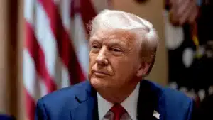 Тръмп потвърди разговор с Мадуро на фона на обвинения за наркоканал