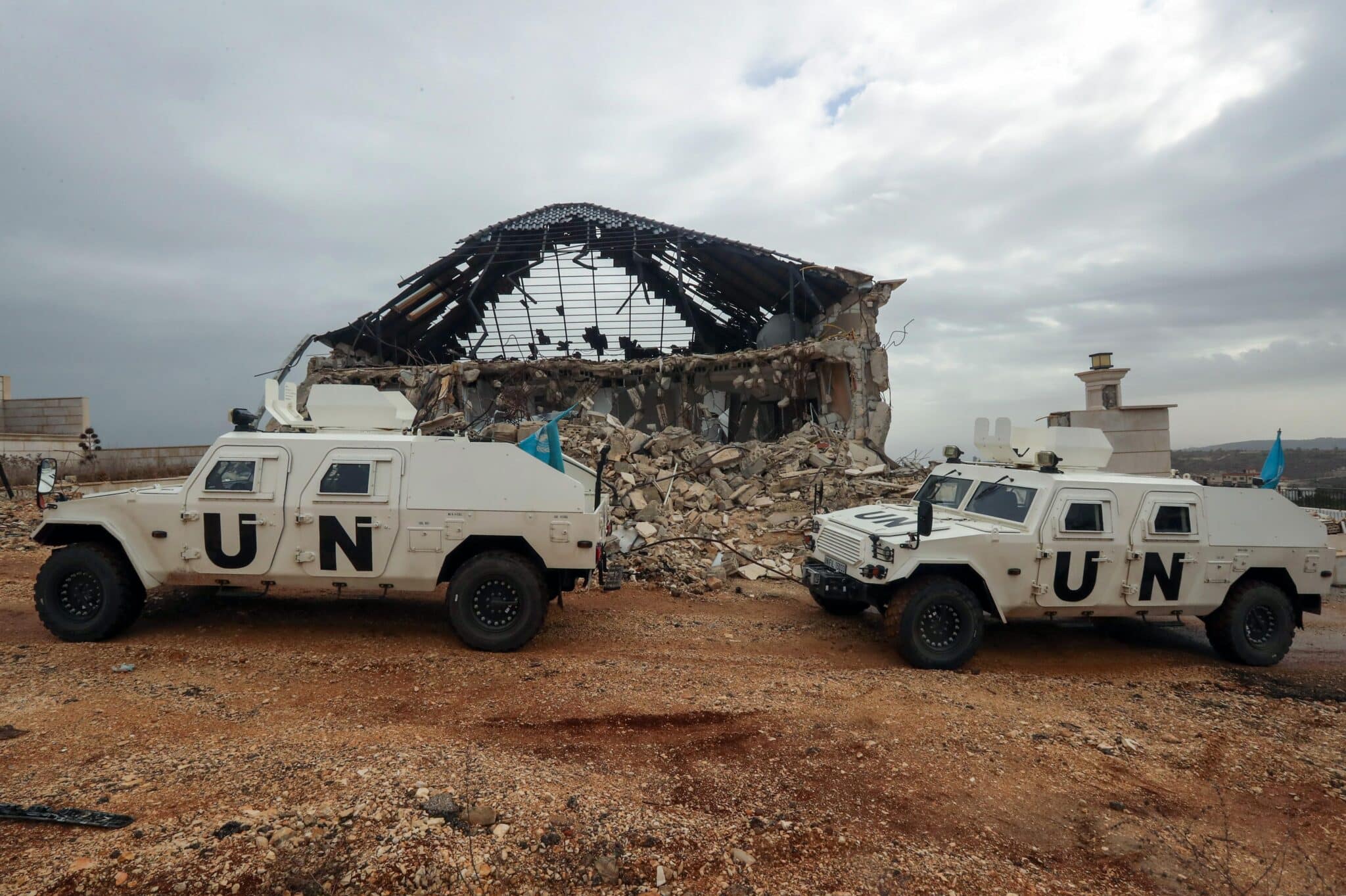 Шестима миротворци на ООН от Бангладеш загинаха при удар с