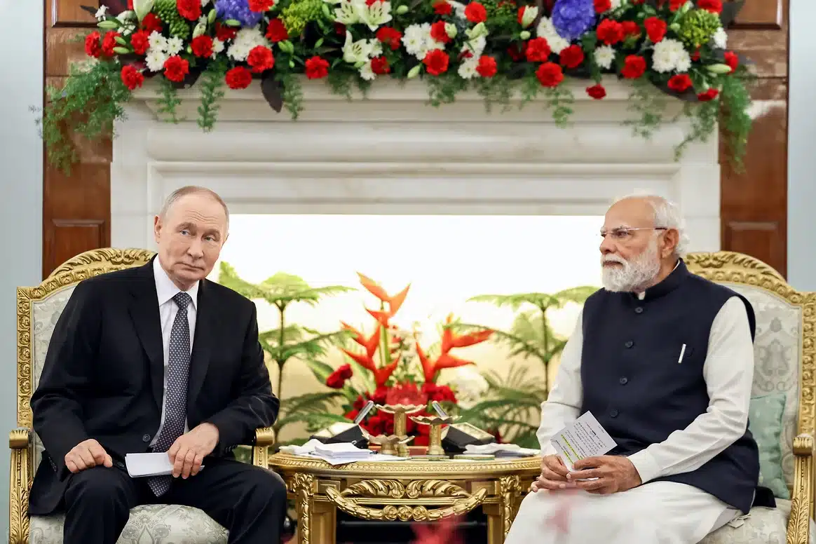 Владимир Путин и Нарендра Моди проведоха разговори в двореца Хайдерабад