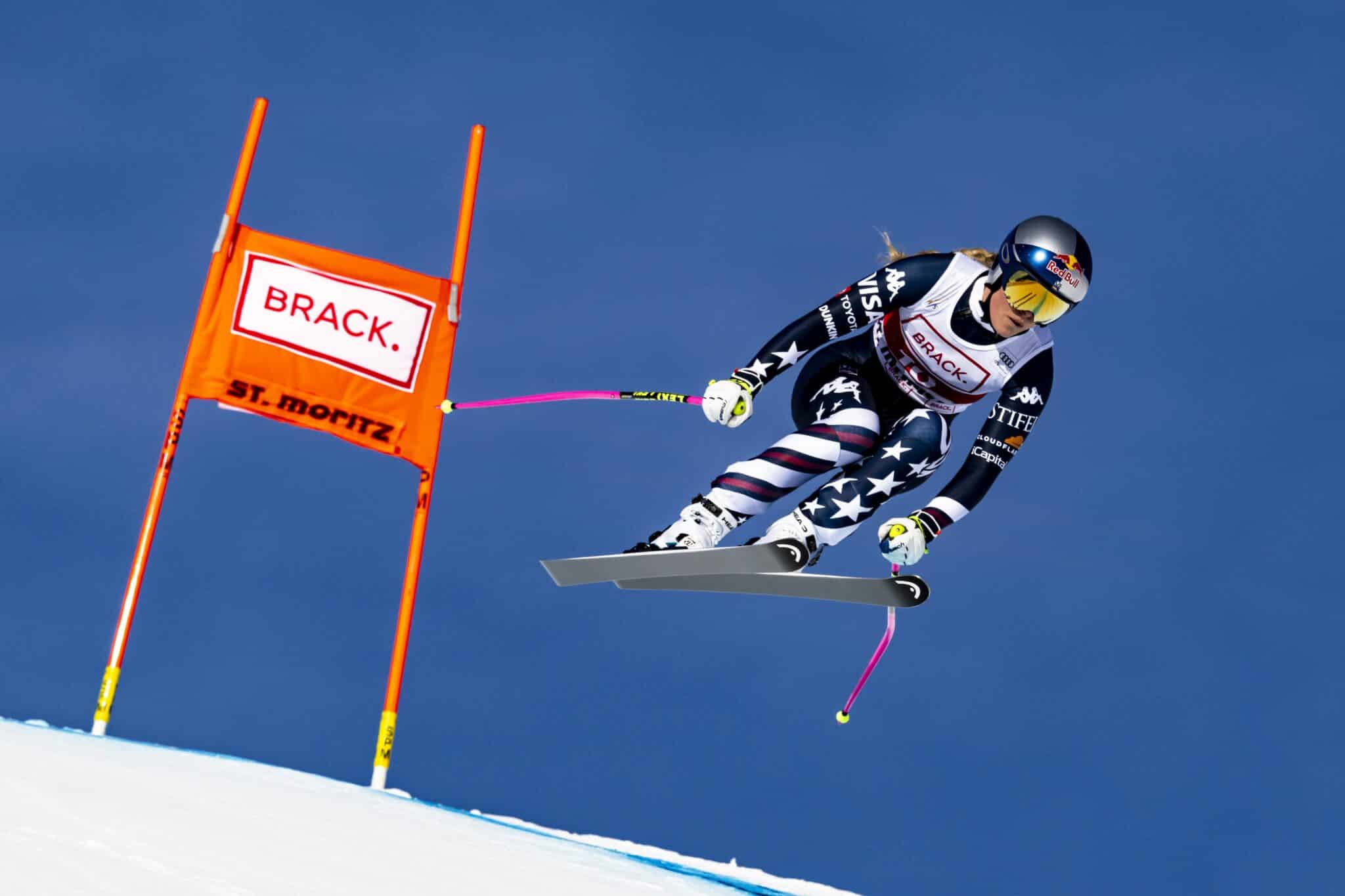 Легендата в ските Линдзи Вон първото спускане за сезона в