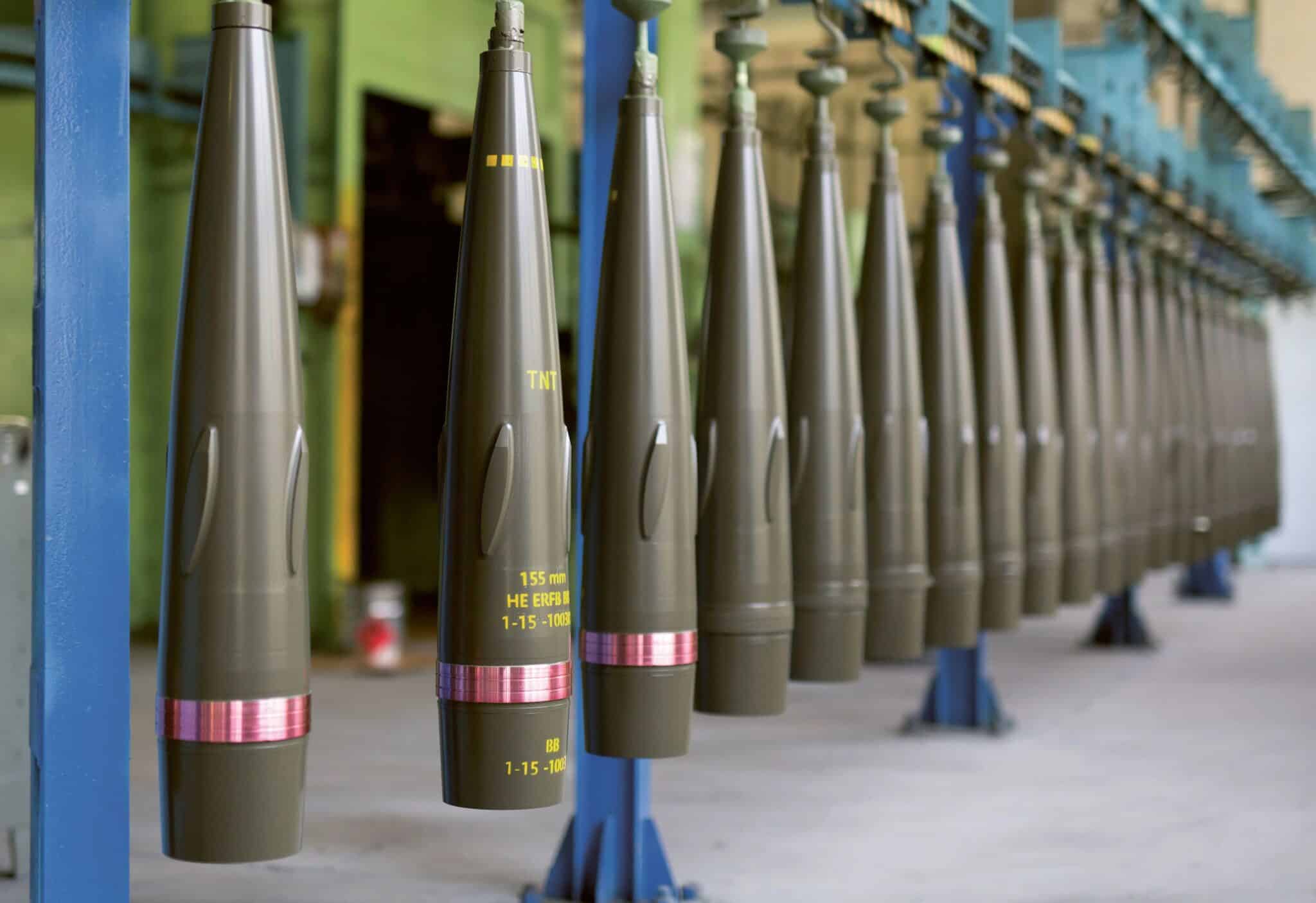 Инициативата ръководена от Чехия за доставка на артилерийски боеприпаси на