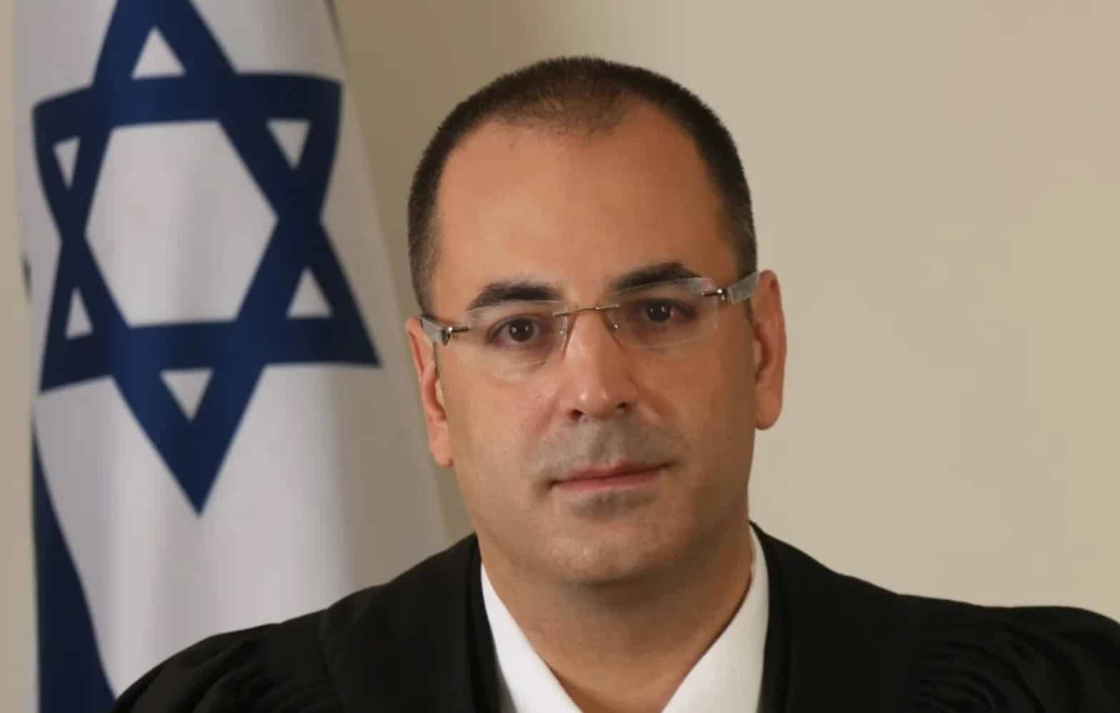 Бени Саги председателят на окръжния съд в Беер Шева е