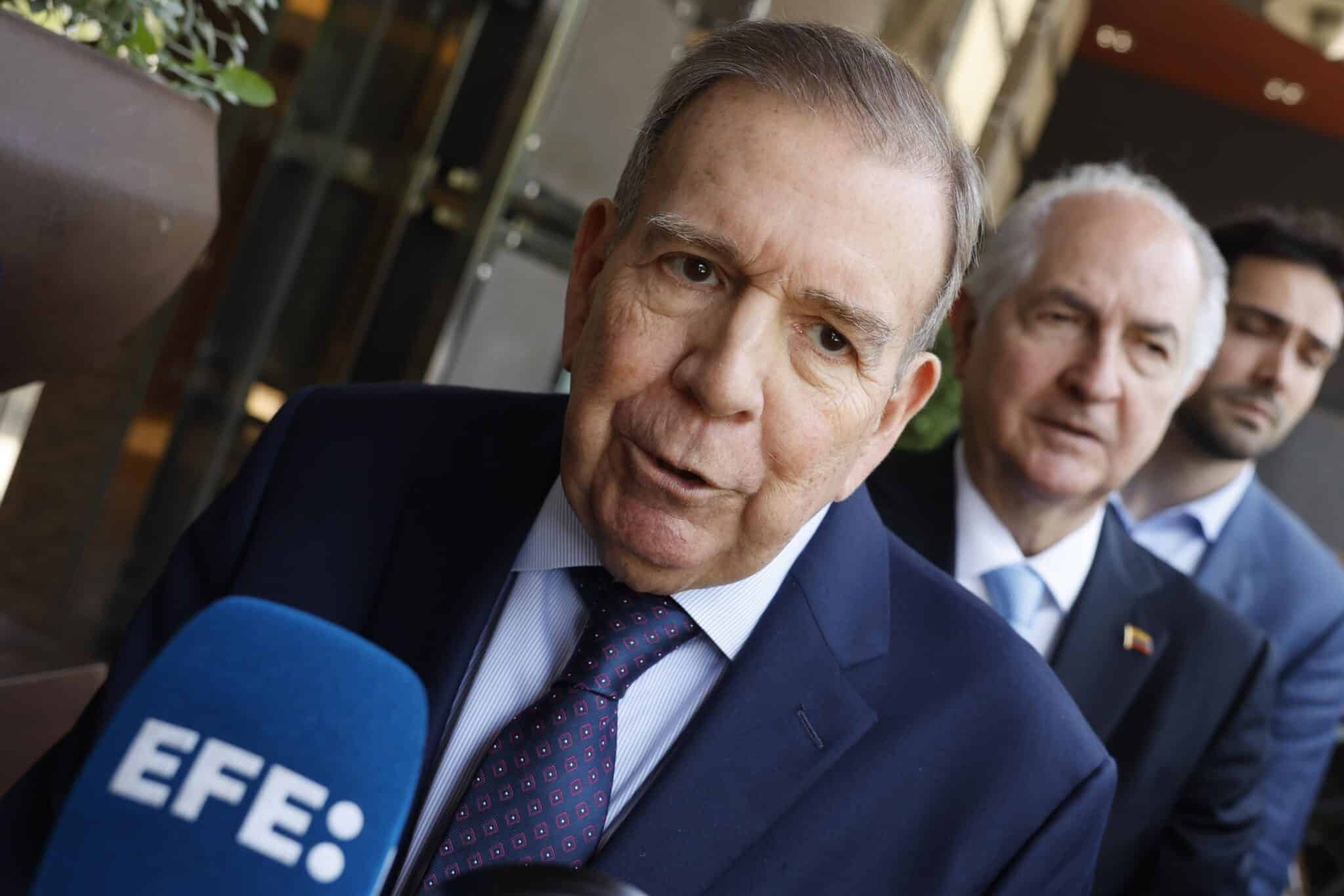 Венесуелският опозиционен лидер Едмундо Гонсалес Урутия заяви че свалянето на