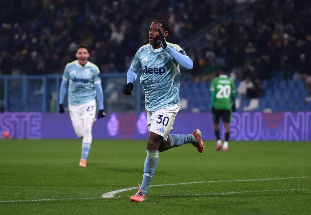 Ювентус постигна категорична победа с 3 0 като гост на