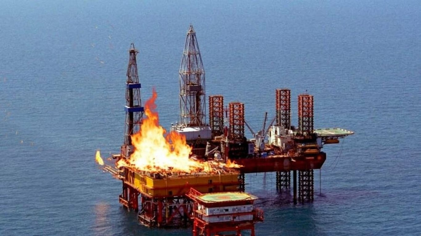 Така наречените Кули на Бойко в Черно море продължават да