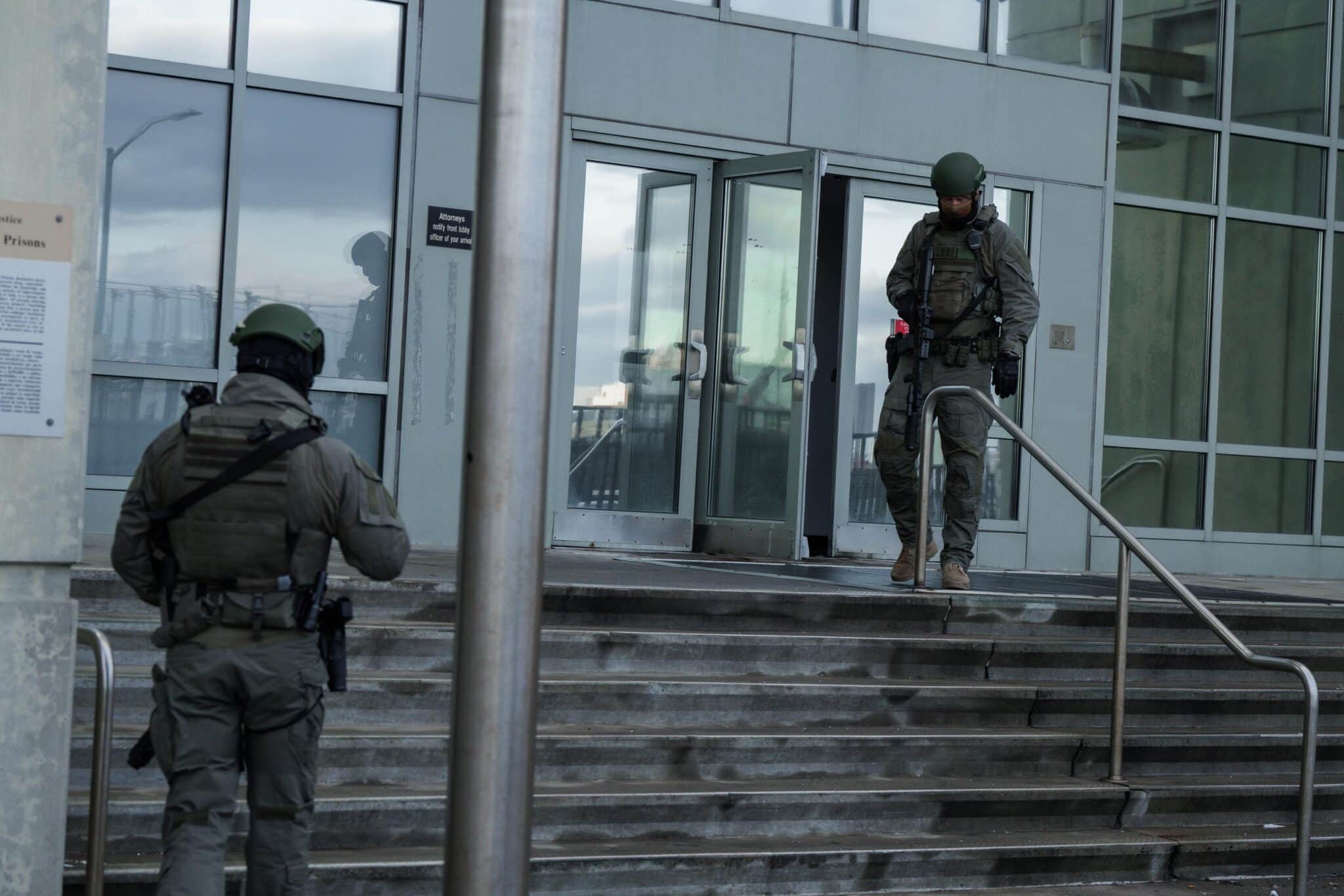 Конвой който транспортира сваления венецуелски лидер Николас Мадуро беше забелязан