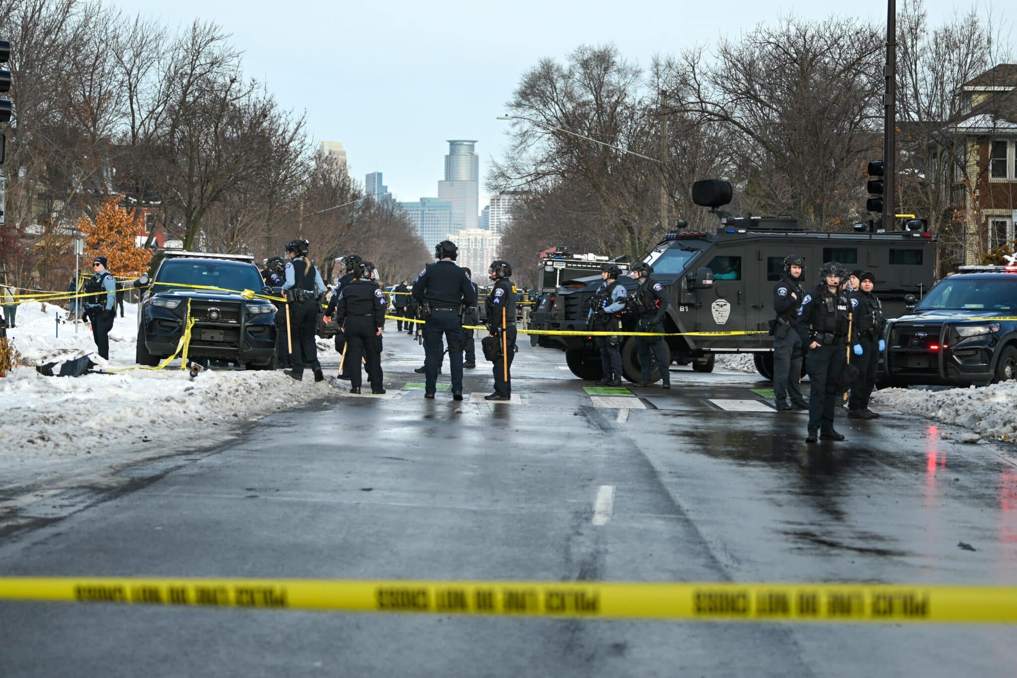 Имиграционен агент в Минеаполис застреля 37 годишна жена което предизвика