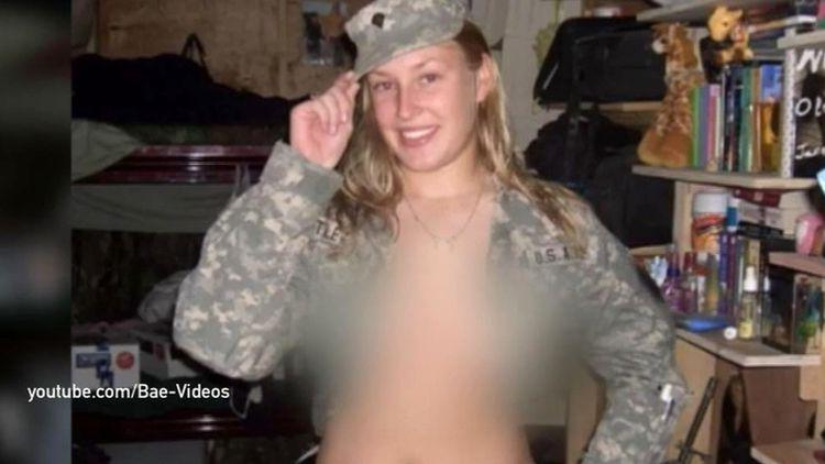 жени голи Скандални голи снимки на жени-военни разтресоха Пентагона - Евроком