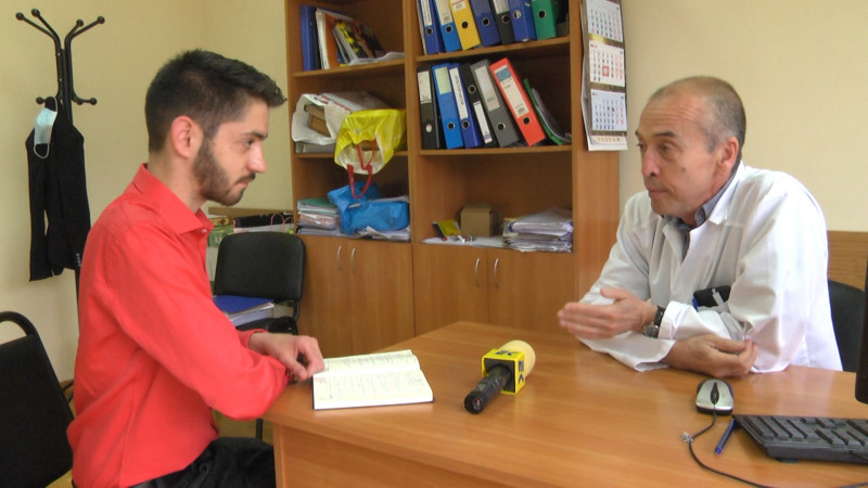 Мангъров: Безсмислено е заразени без симптоми да бъдат изолирани. Не ги затваряйте! (ВИДЕО)