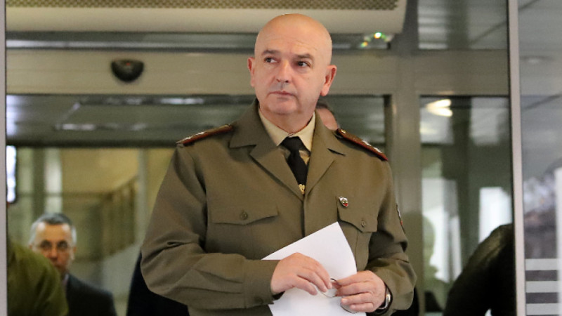 Ананиев и Мутафчийски с брифинг за скока на новозаразени с коронавирус (НА ЖИВО)