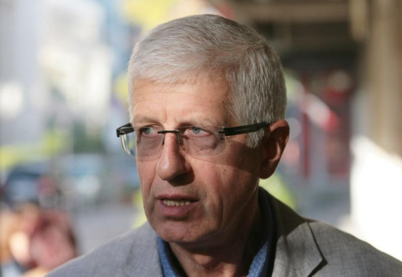 Бившият министър на енергетиката Румен Овчаров е осъден на две години затвор