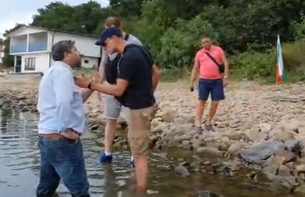 Двама от бившите гардове на Доган уволнени от НСО