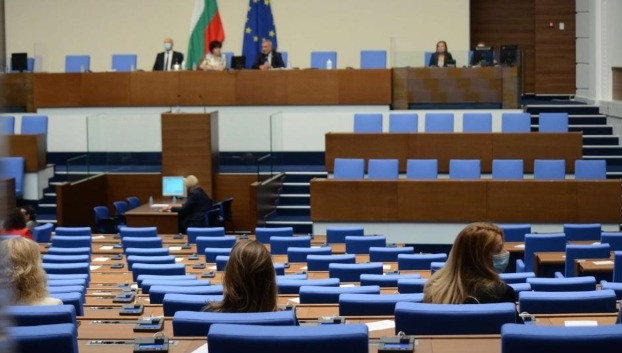 Продължава гласуването на промени в Изборния кодекс