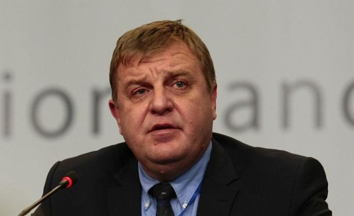 Каракачанов: Няма просперираща държава в света, която няма боеспособна и силна армия