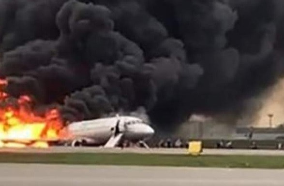 25 души загинаха в самолетна катастрофа в Украйна