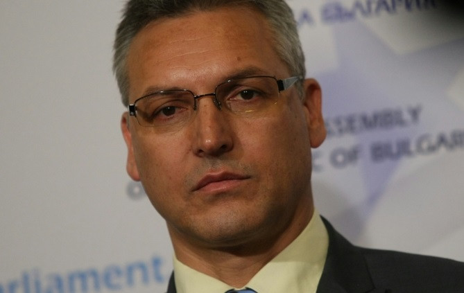Валери Жаблянов: Аз не напускам БСП, ръководството напусна с политиката си