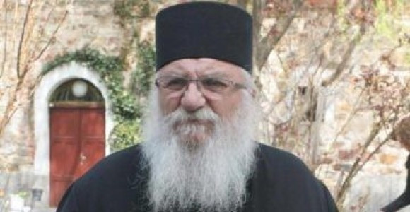 Отец Иван от Нови хан е пред фалит