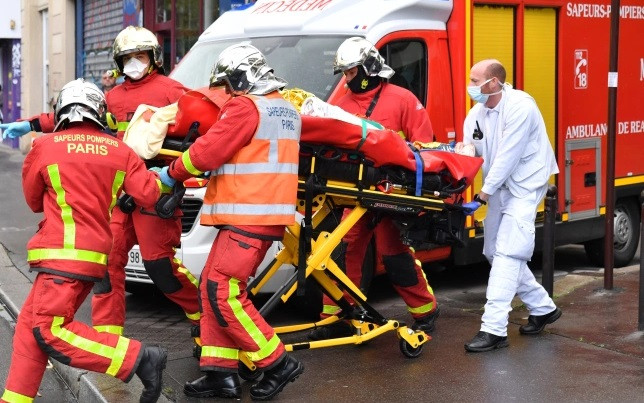 ТАСС: Терорист закла учител във Франция