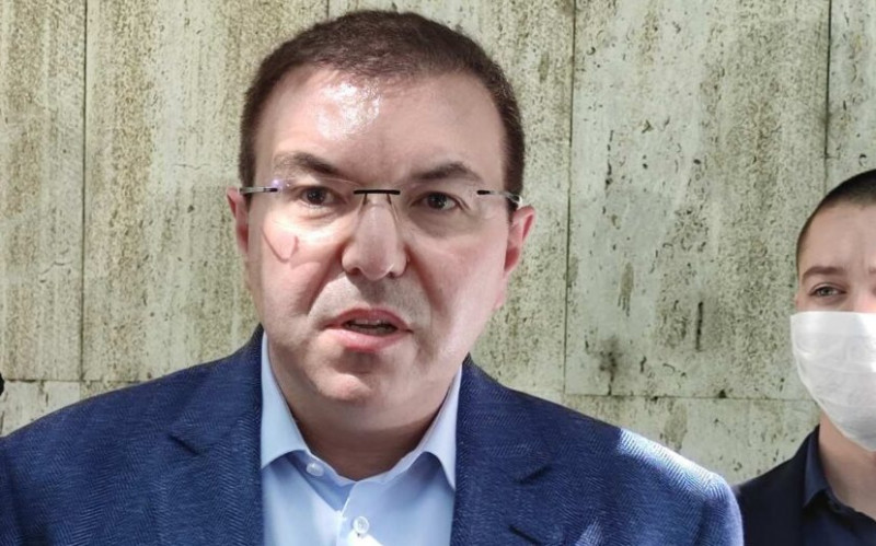 Костадин Ангелов на проверка в болница „Св. Анна“ в София