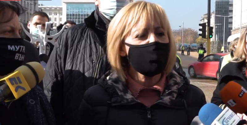 Мая Манолова: Борисов остави хората сами да си търсят кръвна плазма и PCR тестове (ВИДЕО)