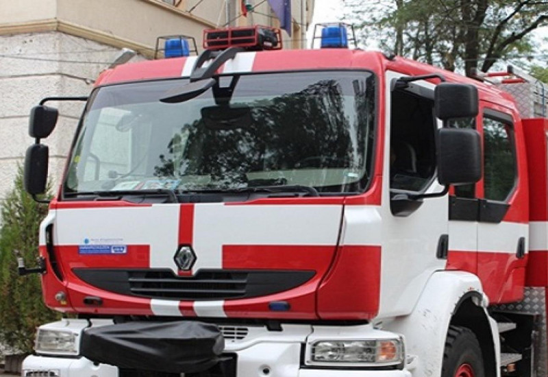 Овладян е пожарът в индустриалната зона на Ямбол