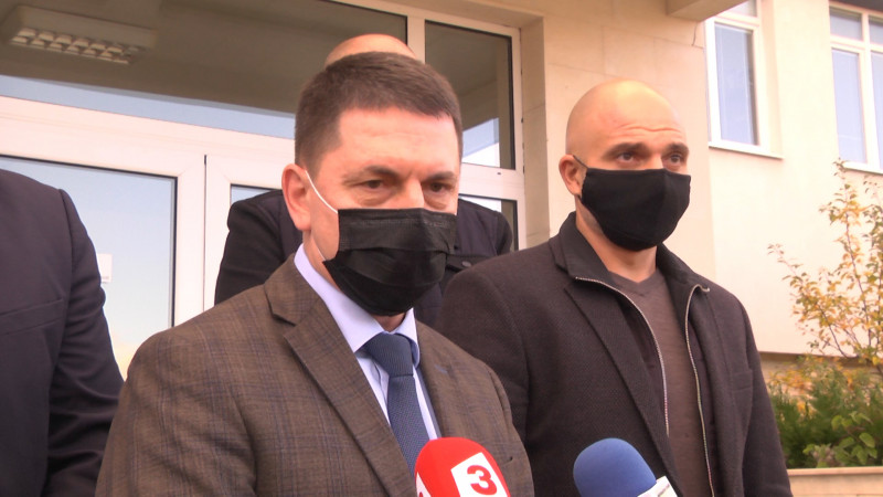 Протестите на полицаите продължават, готвят национална стачка