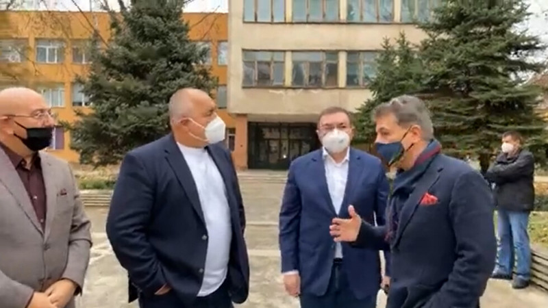 Тройни заплати за медици в райони с недостиг на персонал (ВИДЕО)