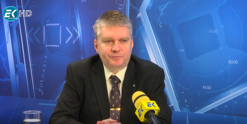 Коя е думата на годината за Любомир Аламанов?