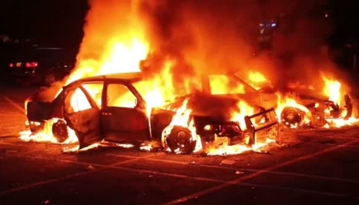 Масов палеж на коли в Страсбург