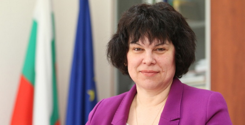 Зам.-министър на образованието: Не е нужно учителите да се убеждават за ползите от ваксините