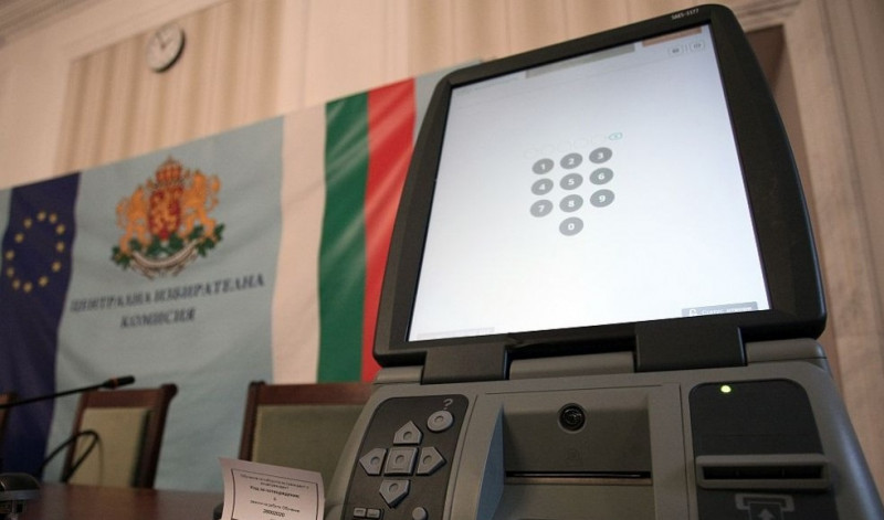 Пристигнаха първите 300 машини за парламентарните избори на 4 април