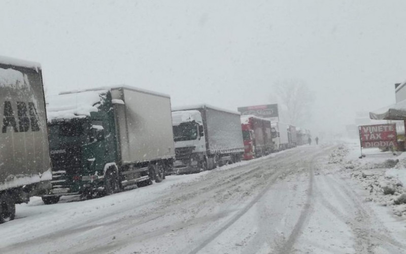 АПИ: Гърция затвори пунктовете, през ГКПП „Кулата“ се пропускат само под 3,5 тона
