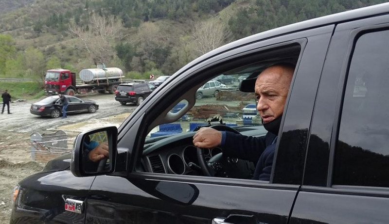 Борисов: Не можахме да минем с джипката от ями и кратери по пътя преди три години (ВИДЕО)