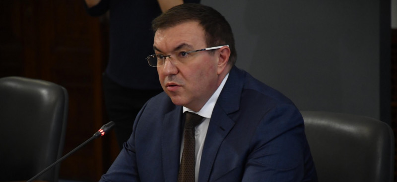 Ангелов: Oпитваме се да държим пандемията на каишка, като отпускаме мерките на 14 дни