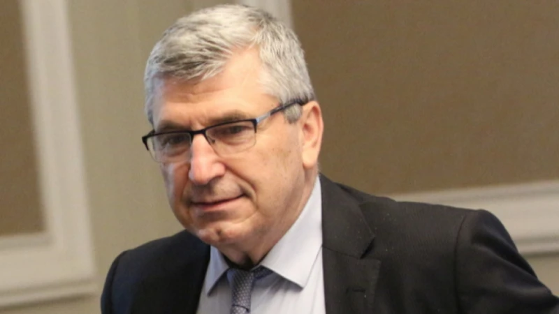 Илиян Василев: Закритата за журналисти визита в Неохим отново повтаря лъжите на Борисов