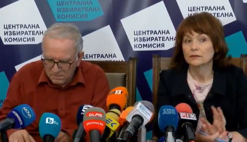 ЦИК: Гласуването с машина отнема между 30 секунди и минута и половина