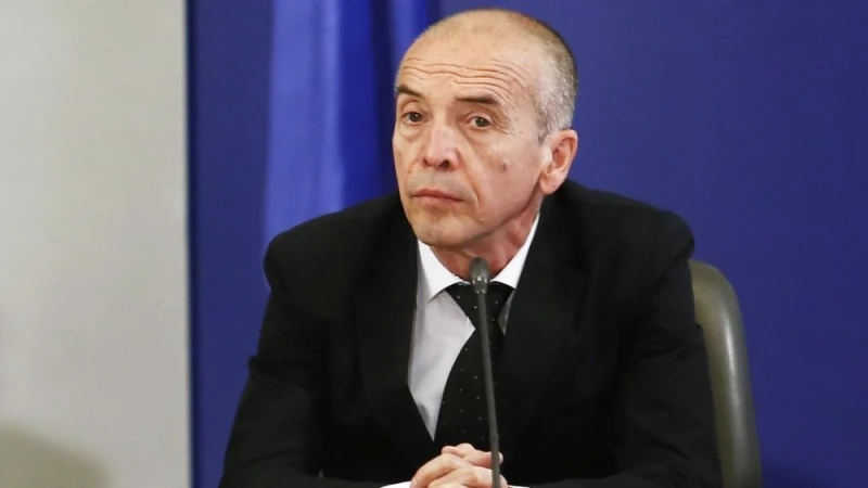 Доц. Мангъров: Богопомазани лекари взимат 30 000 лева заплата (ВИДЕО)