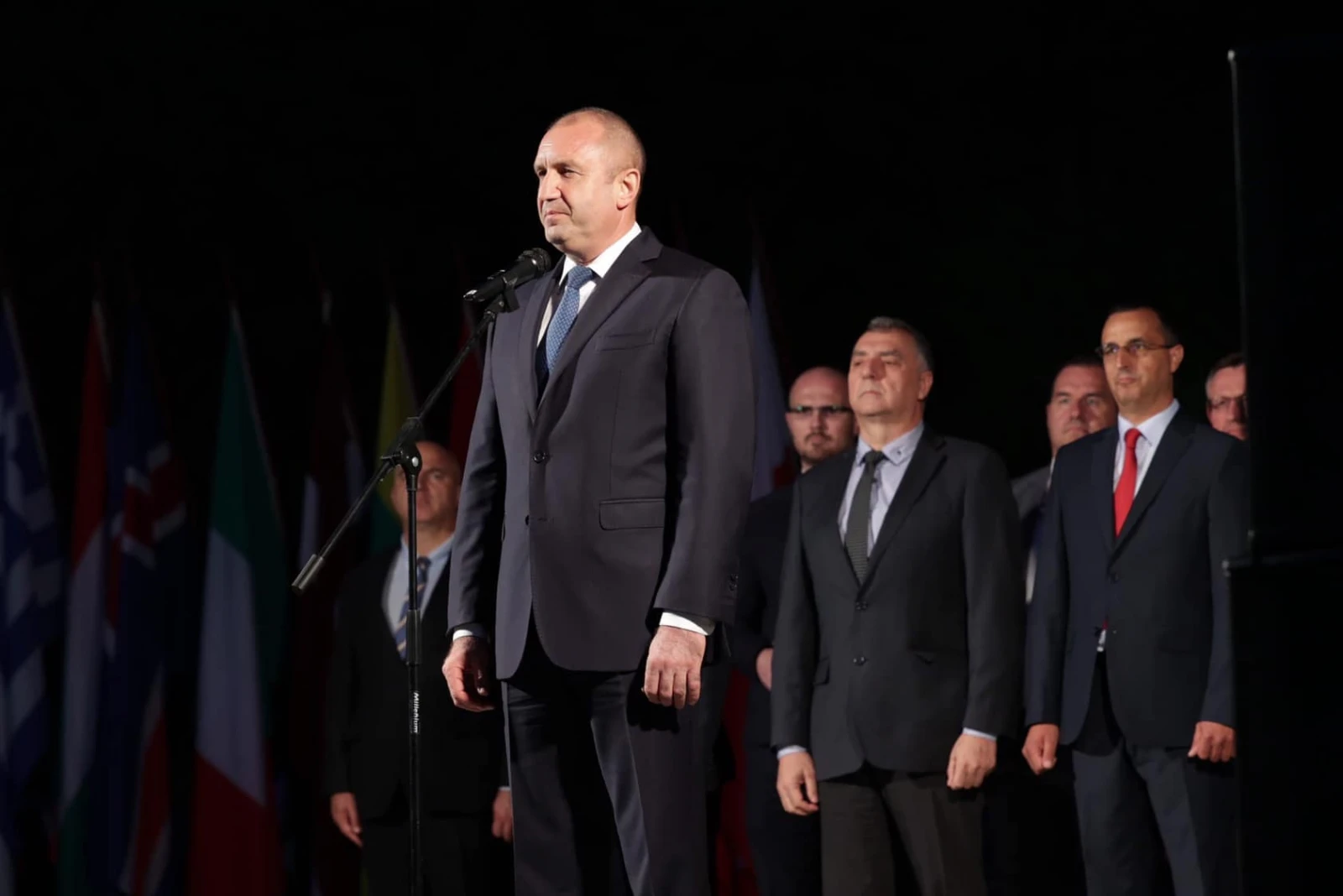 Инициативният комитет на Румен Радев е готов, утре го представят