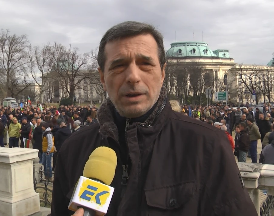 Манолов: Трябва да си тъп или уникално перде, за да кажеш, че има криминали на протест на МВР