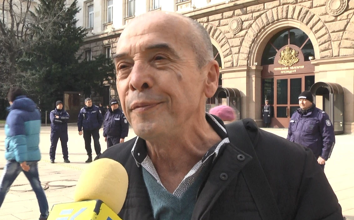 Доц. Мангъров: Правителството отказва да признае несъстоятелността на мерките