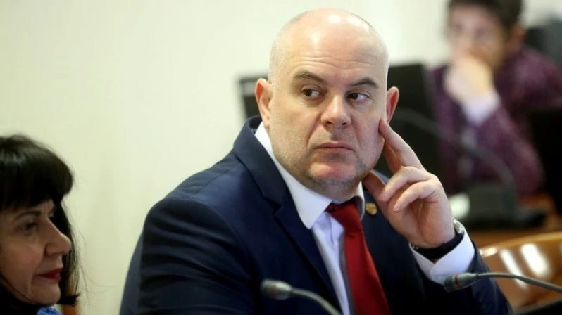 За Гешев отстраняването му „не е интерес за българските граждани“, има други кризи (ВИДЕО)