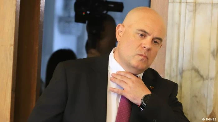 ОФИЦИАЛНО: Гешев прие документите по предложението за предсрочното му освобождаване