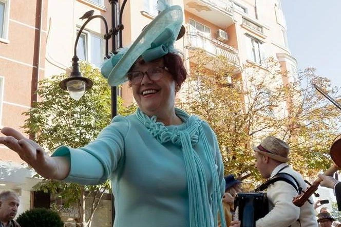 Имало едно време една шапка