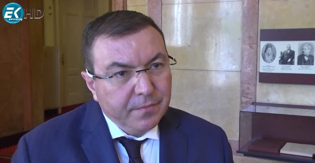 Костадин Ангелов: 30% от поставените ваксини срещу COVID в страната са фалшиви (ВИДЕО)